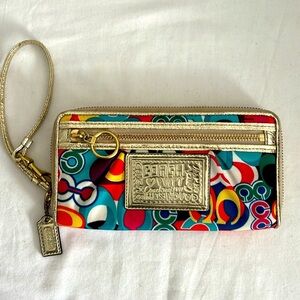 COACH Poppy Pop C Graffiti Zip Wallet Wristlet